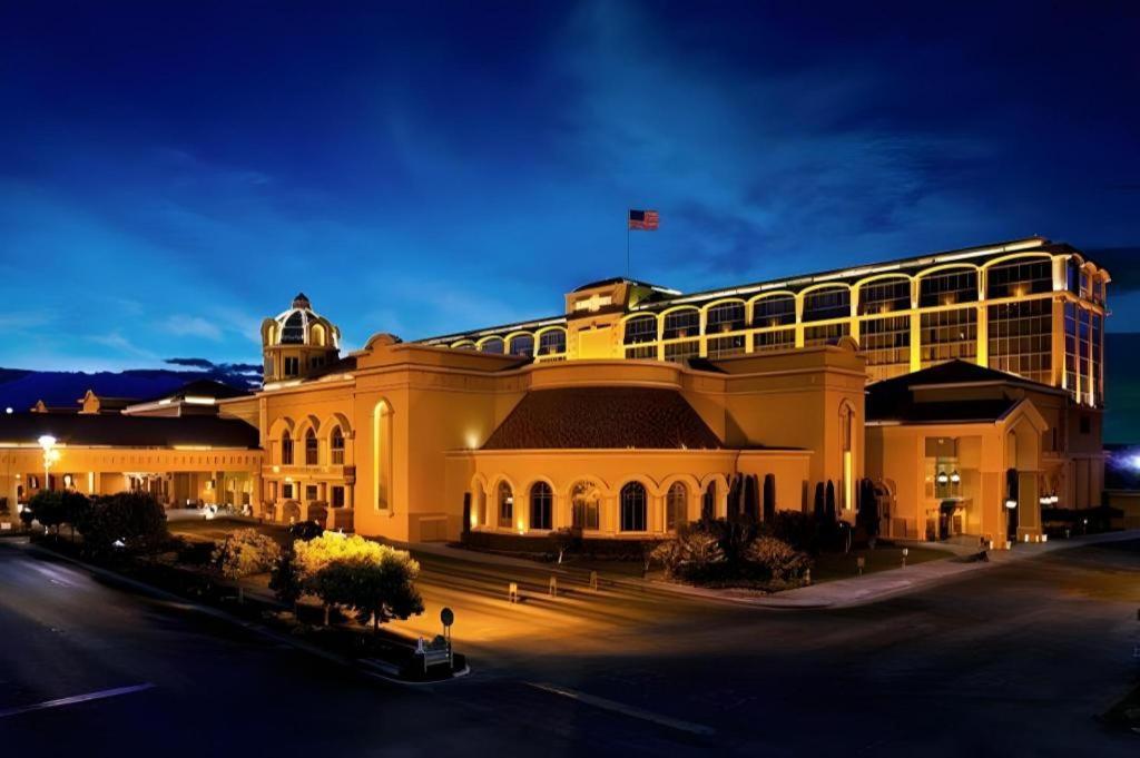 Suncoast Hotel And Casino Las Vegas Buitenkant foto
